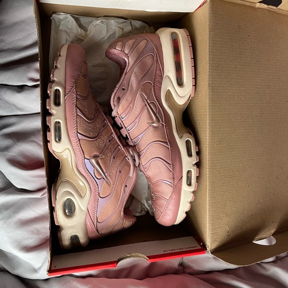 Nike Shoes - Nike Women's Rose Pink Air Max Sneakers